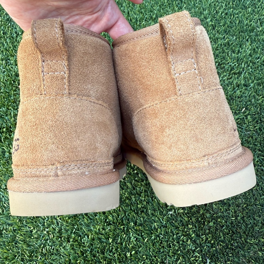 UGG Neumel Unisex Half Boots Men’s 5 Women’s 7 - Picture 4 of 10